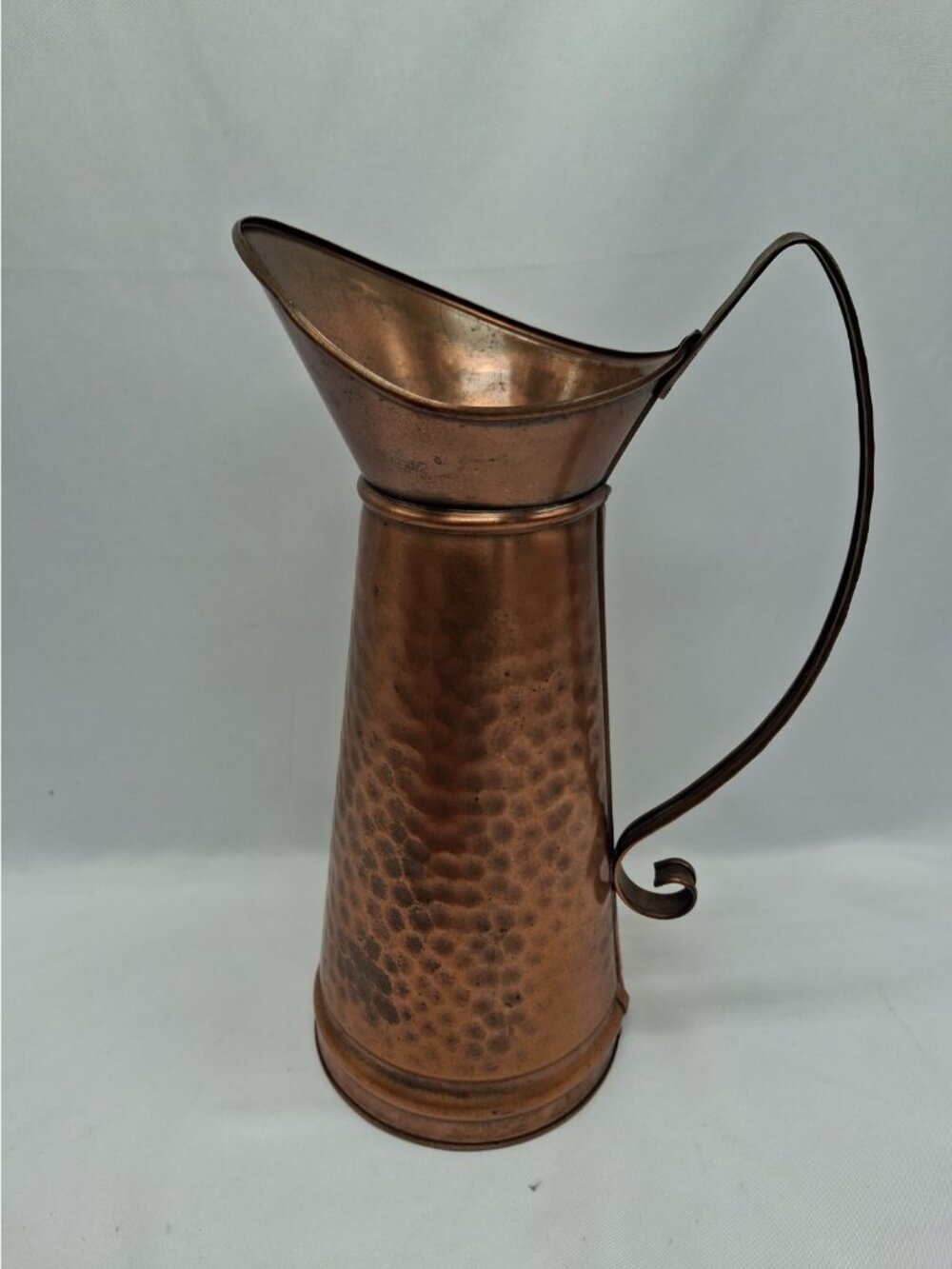 Gregorian Solid Copper Hammered Pitcher w/ Handle - 11" Tall - Made in USA - Picture 4 of 7